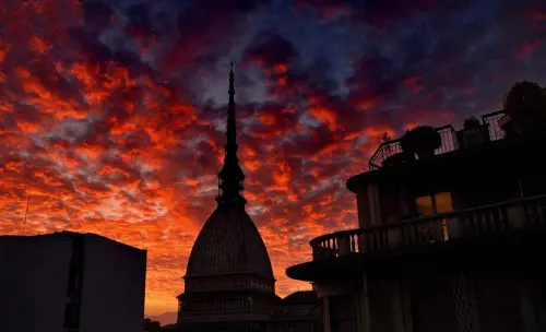 Locandina: Torino Rosso Porpora Speciale Halloween